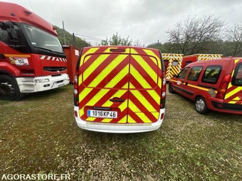 Renault Kangoo - 1016KP46 - כלי רכב מסחרי קטן: תמונה 3 Renault Kangoo - 1016KP46 - כלי רכב מסחרי קטן: תמונה 3