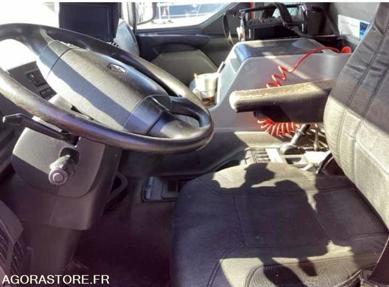 Renault Kerax 430 DXI plateau grue 8X4-2012 - משאית: תמונה 4 Renault Kerax 430 DXI plateau grue 8X4-2012 - משאית: תמונה 4