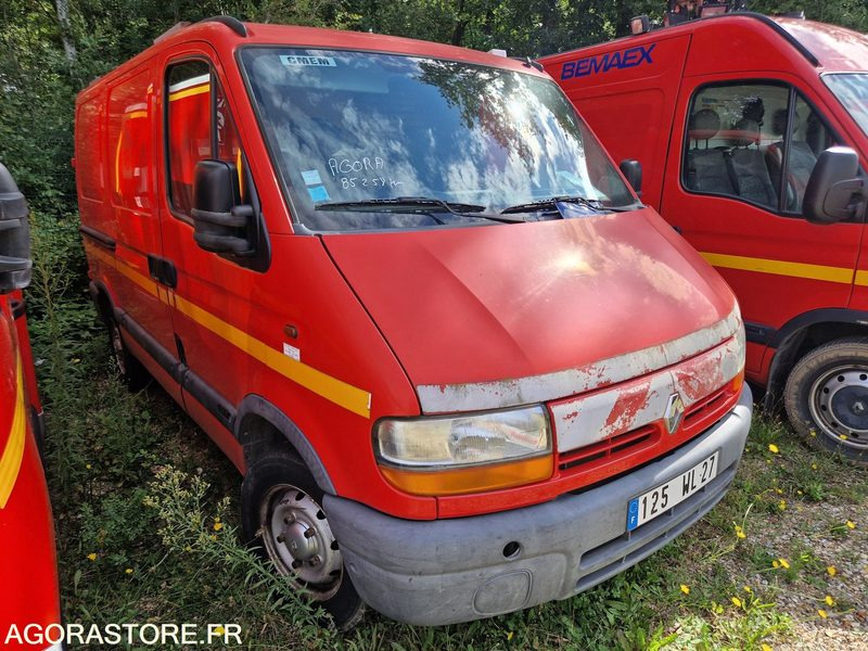 Renault Master - 1998 - 85258 - 125WL27 - כלי רכב מסחרי עם לוח: תמונה 2 Renault Master - 1998 - 85258 - 125WL27 - כלי רכב מסחרי עם לוח: תמונה 2