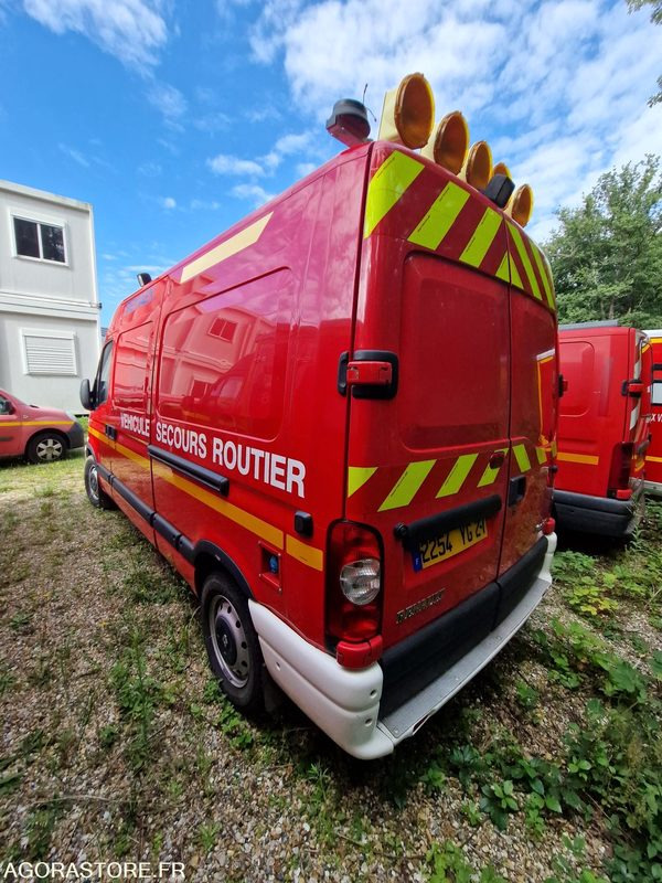 Renault Master - 2005 - 22473 - 2254YG27 - כלי רכב מסחרי עם לוח: תמונה 4 Renault Master - 2005 - 22473 - 2254YG27 - כלי רכב מסחרי עם לוח: תמונה 4