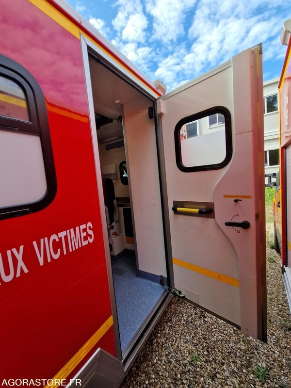 Renault Master - 2011 - 174389 - BV594XQ - כלי רכב מסחרי עם לוח: תמונה 5 Renault Master - 2011 - 174389 - BV594XQ - כלי רכב מסחרי עם לוח: תמונה 5