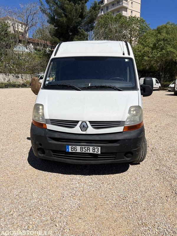 Renault Master - כלי רכב מסחרי עם לוח: תמונה 1 Renault Master - כלי רכב מסחרי עם לוח: תמונה 1