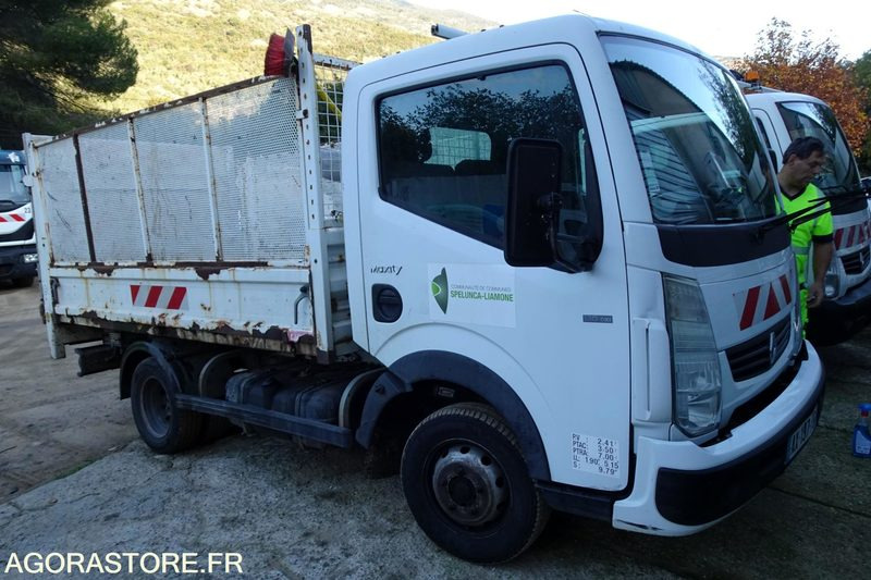 Renault Maxity 130 DXI - כלי רכב מסחרי מזהיר: תמונה 4 Renault Maxity 130 DXI - כלי רכב מסחרי מזהיר: תמונה 4