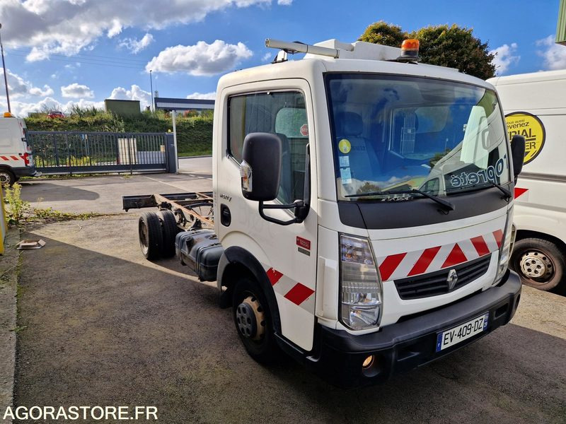 Renault Maxity - 2018 - 172638- EV409DZ - כלי רכב מסחרי מזהיר: תמונה 2 Renault Maxity - 2018 - 172638- EV409DZ - כלי רכב מסחרי מזהיר: תמונה 2