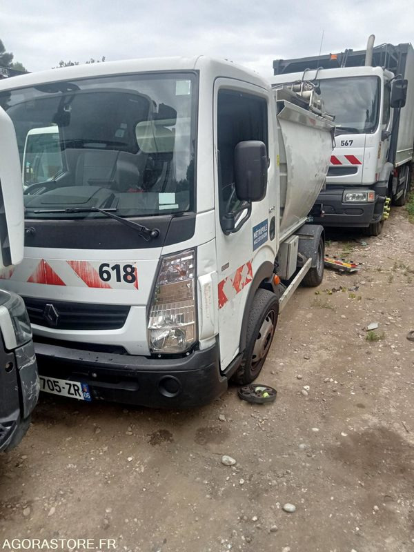 Renault Maxity - משאית אשפה: תמונה 2 Renault Maxity - משאית אשפה: תמונה 2