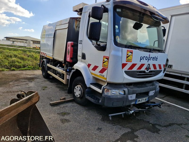 Renault Midlum -2011 - 85714 - BM871NQ - מטאטא כבישים: תמונה 2 Renault Midlum -2011 - 85714 - BM871NQ - מטאטא כבישים: תמונה 2