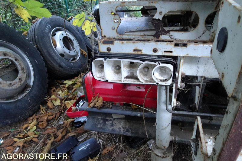 Renault Midlum 220 DXI - מכונית: תמונה 3 Renault Midlum 220 DXI - מכונית: תמונה 3