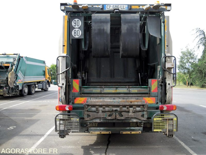 Renault Premium 380 6x2 DXI 11 équipé d'une benne SEMAT OM Série 14000 - משאית אשפה: תמונה 4 Renault Premium 380 6x2 DXI 11 équipé d'une benne SEMAT OM Série 14000 - משאית אשפה: תמונה 4