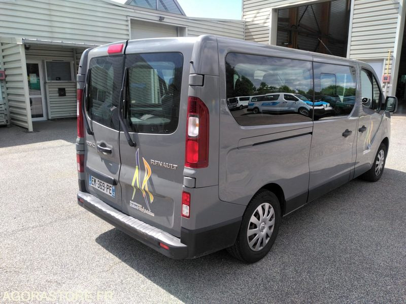 Renault Trafic 2017 114300 kms - מיניבוס, כלי רכב מסחרי לנוסעים: תמונה 3 Renault Trafic 2017 114300 kms - מיניבוס, כלי רכב מסחרי לנוסעים: תמונה 3