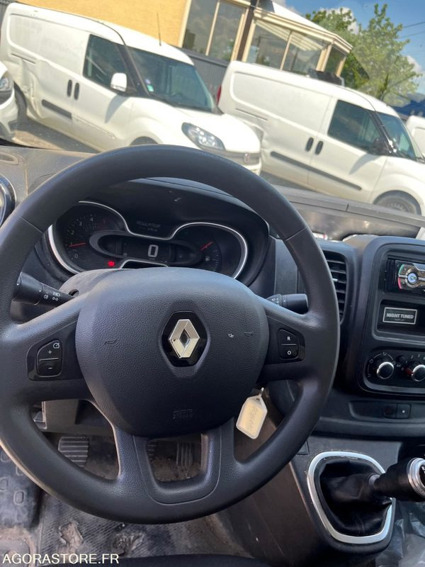 Renault Trafic III L2H1 1200 Energy - 2021 - 161 000km - כלי רכב מסחרי עם לוח: תמונה 5 Renault Trafic III L2H1 1200 Energy - 2021 - 161 000km - כלי רכב מסחרי עם לוח: תמונה 5