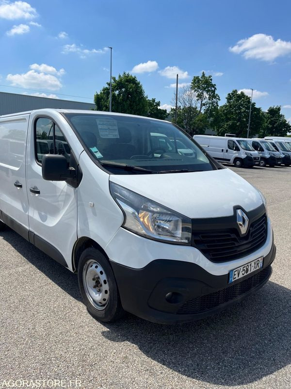 Renault Trafic L2H1 1200 Energy Confort - 2018 - 180 000km - כלי רכב מסחרי עם לוח: תמונה 2 Renault Trafic L2H1 1200 Energy Confort - 2018 - 180 000km - כלי רכב מסחרי עם לוח: תמונה 2