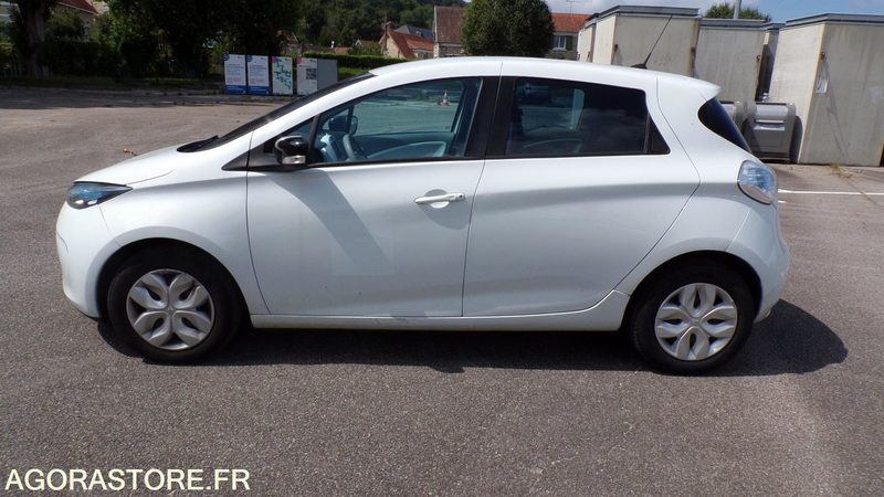 Renault Zoe DP-443-XL (BP) - מכונית: תמונה 1 Renault Zoe DP-443-XL (BP) - מכונית: תמונה 1