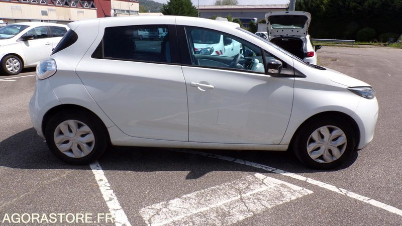 Renault Zoe DP-443-XL (BP) - מכונית: תמונה 4 Renault Zoe DP-443-XL (BP) - מכונית: תמונה 4
