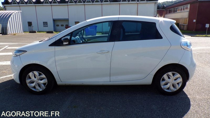 Renault Zoe DQ-010-TY (BP) - מכונית: תמונה 1 Renault Zoe DQ-010-TY (BP) - מכונית: תמונה 1