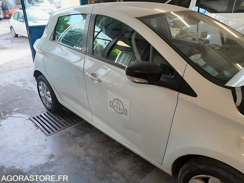 מכונית Renault Zoé: תמונה 17