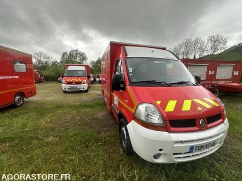 Renault master dci 120 - 7395kf46 - כלי רכב מסחרי עם לוח: תמונה 2 Renault master dci 120 - 7395kf46 - כלי רכב מסחרי עם לוח: תמונה 2