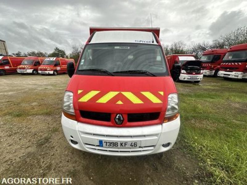 Renault master dci 120 - 7398 kf 46 - כלי רכב מסחרי עם לוח: תמונה 1 Renault master dci 120 - 7398 kf 46 - כלי רכב מסחרי עם לוח: תמונה 1