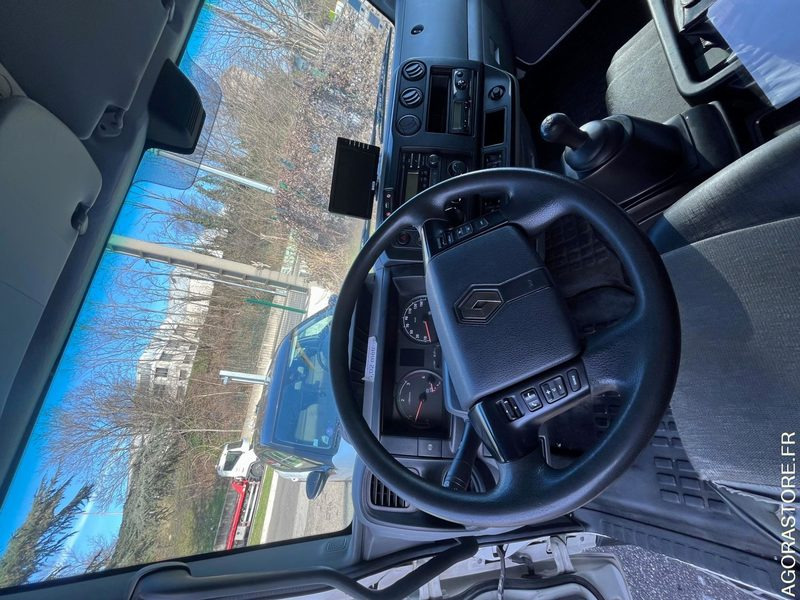 Renault trucks RENAULT D CAISSE 20M3 3.0L 177 CV BVA 7T500 - 2015 - 135 000km - כלי רכב מסחרי: תמונה 5 Renault trucks RENAULT D CAISSE 20M3 3.0L 177 CV BVA 7T500 - 2015 - 135 000km - כלי רכב מסחרי: תמונה 5