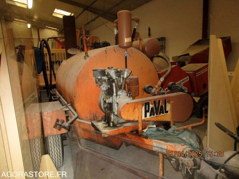 Répandeuse à chaud Pavalac - קרון נגרר עם מכל: תמונה 1 Répandeuse à chaud Pavalac - קרון נגרר עם מכל: תמונה 1