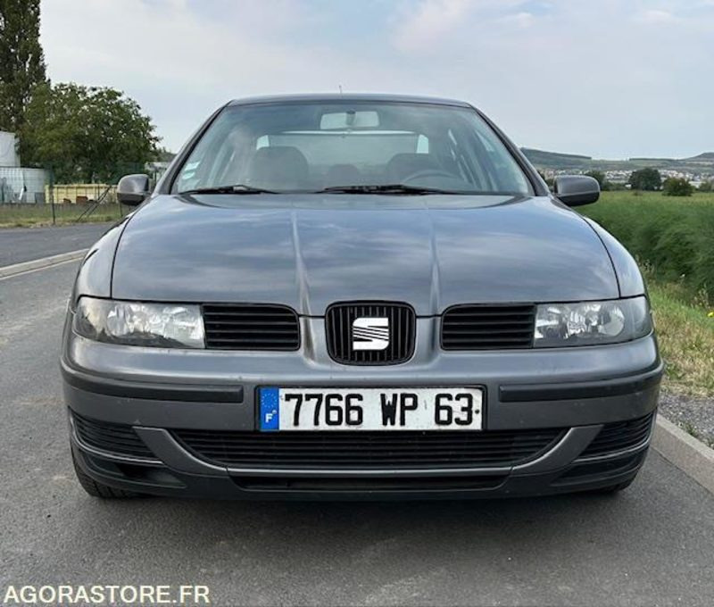 SEAT TOLEDO 1.9 TDI 110 CH - 2000 - 208 500 kms - מכונית: תמונה 2 SEAT TOLEDO 1.9 TDI 110 CH - 2000 - 208 500 kms - מכונית: תמונה 2