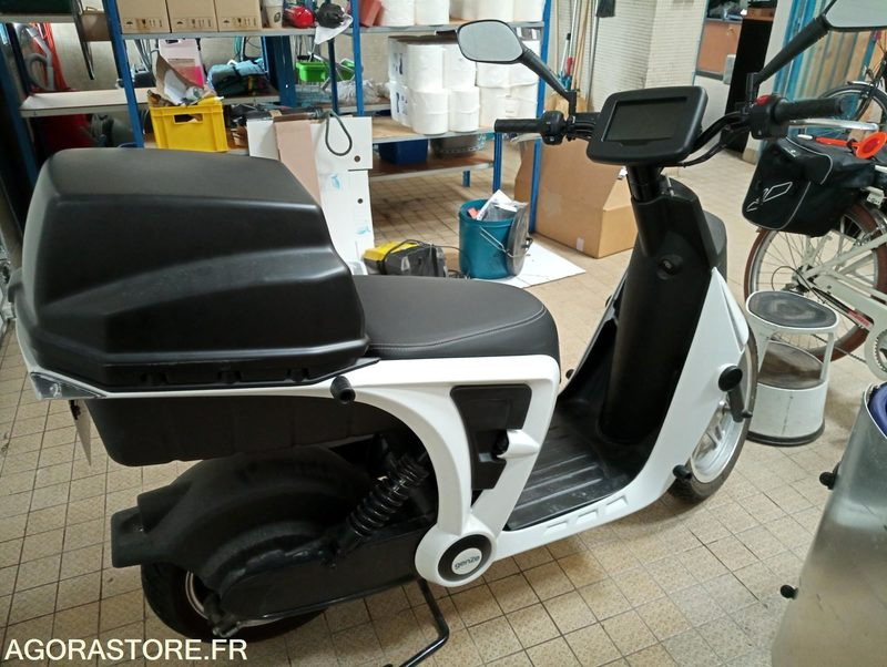 Scooter électrique peugeot - אופנוע: תמונה 2 Scooter électrique peugeot - אופנוע: תמונה 2