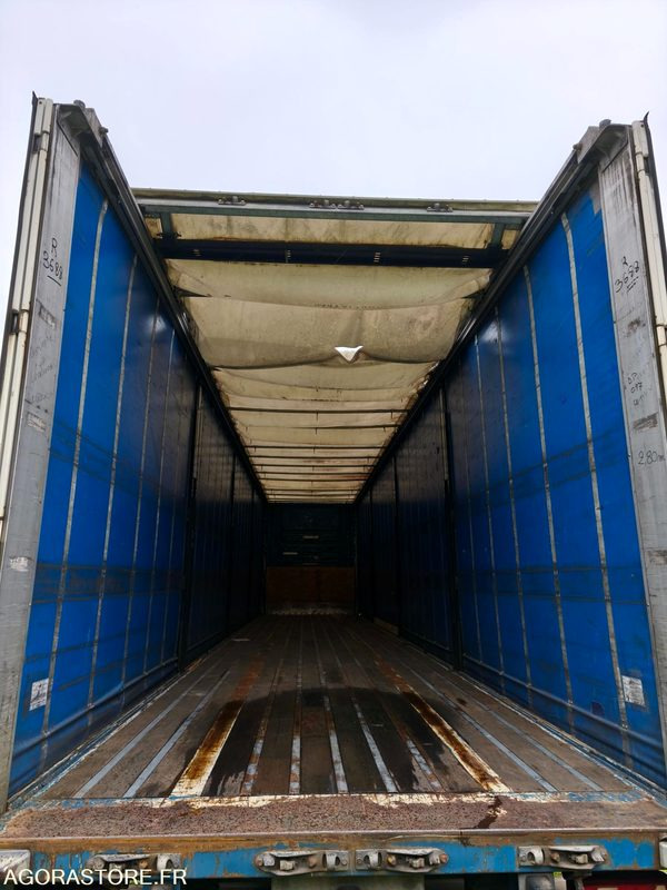 Semi-remorque Bâchée Fruehauf - 2011 (3688) - סמיטריילר עם וילונות צד: תמונה 5 Semi-remorque Bâchée Fruehauf - 2011 (3688) - סמיטריילר עם וילונות צד: תמונה 5