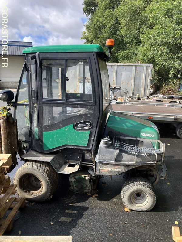 TONDEUSE RANSOMES PARK WAYE 3 - 2014 - 2 600 HEURES - מכסחת גינה: תמונה 2 TONDEUSE RANSOMES PARK WAYE 3 - 2014 - 2 600 HEURES - מכסחת גינה: תמונה 2