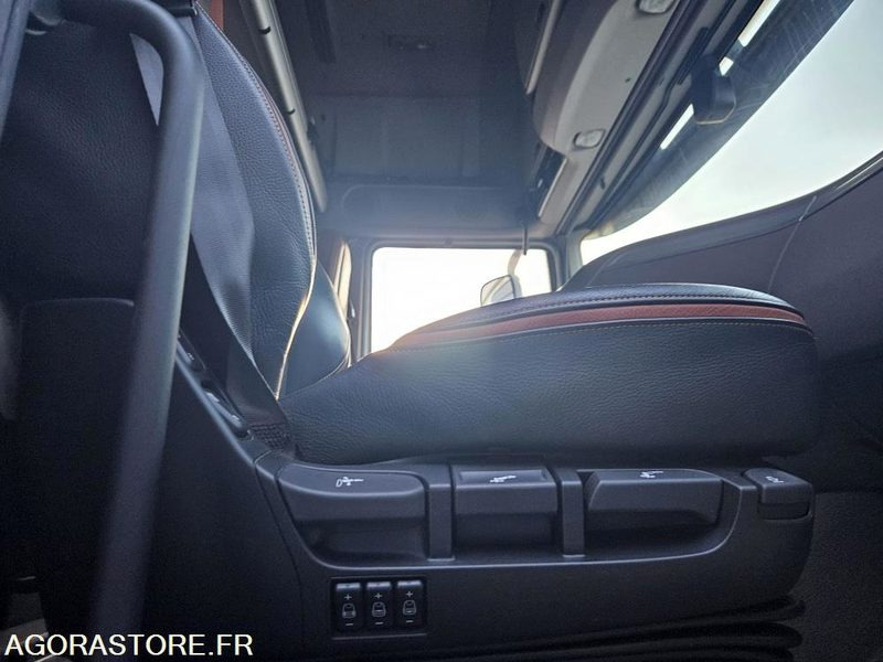 TRACTEUR DAF XF 510 XL - 2016 - 447 120km - TRES BON ETAT - יחידת טרקטור: תמונה 5 TRACTEUR DAF XF 510 XL - 2016 - 447 120km - TRES BON ETAT - יחידת טרקטור: תמונה 5