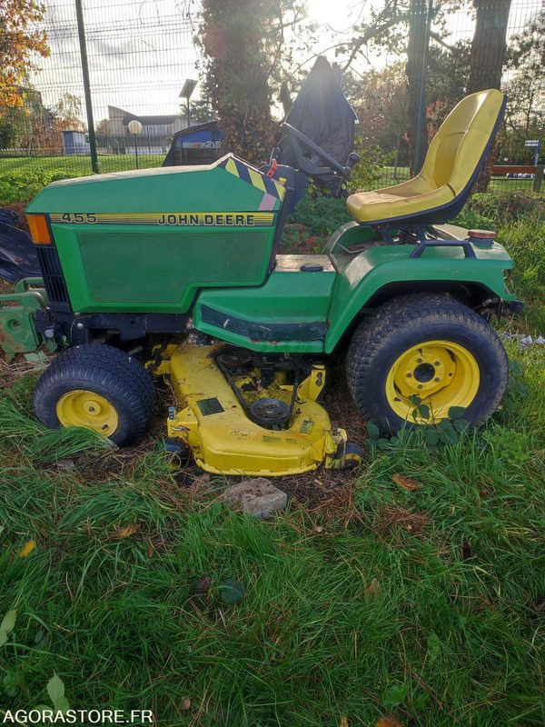 TRACTEUR TONDEUSE JOHN DEERE 455 - מכסחת גינה: תמונה 1 TRACTEUR TONDEUSE JOHN DEERE 455 - מכסחת גינה: תמונה 1