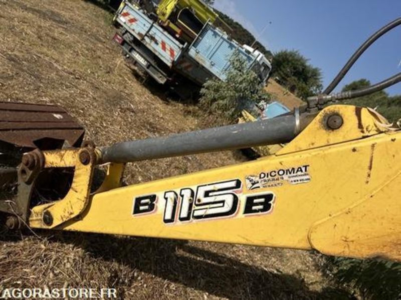 מחפרון TRACTOPELLE NEW HOLLAND B115B - 3601H - 2008: תמונה 20