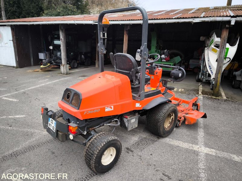 Tondeuse KUBOTA F3680 3688 heures 2013 - מכסחת גינה: תמונה 1 Tondeuse KUBOTA F3680 3688 heures 2013 - מכסחת גינה: תמונה 1