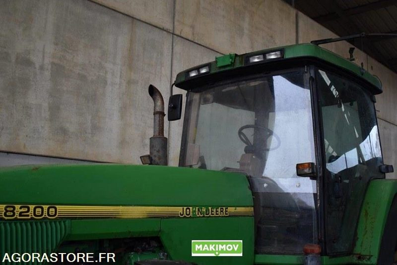 Tracteur Agricole/Forrestier John Deere 8200 - טרקטור חקלאי: תמונה 5 Tracteur Agricole/Forrestier John Deere 8200 - טרקטור חקלאי: תמונה 5