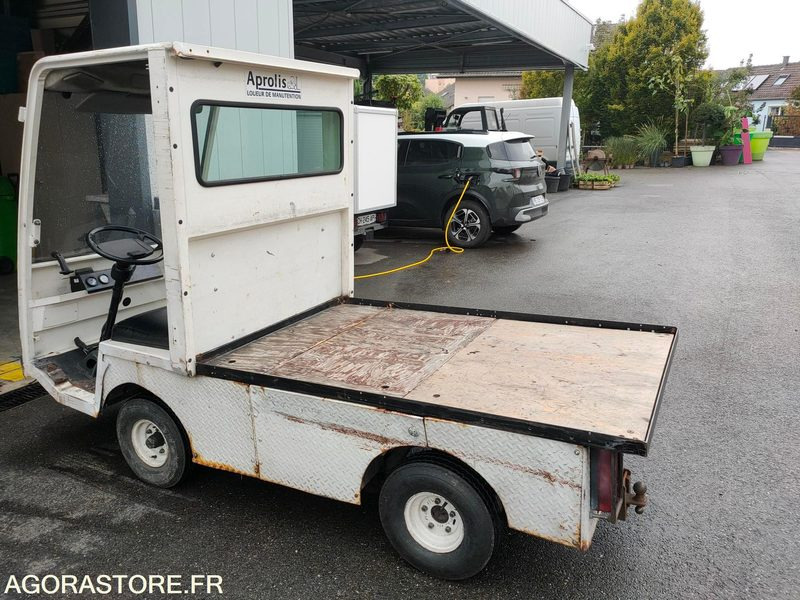 Tracteur Electrique EZGO avec chargeur 220v - טרקטור גרירה: תמונה 1 Tracteur Electrique EZGO avec chargeur 220v - טרקטור גרירה: תמונה 1