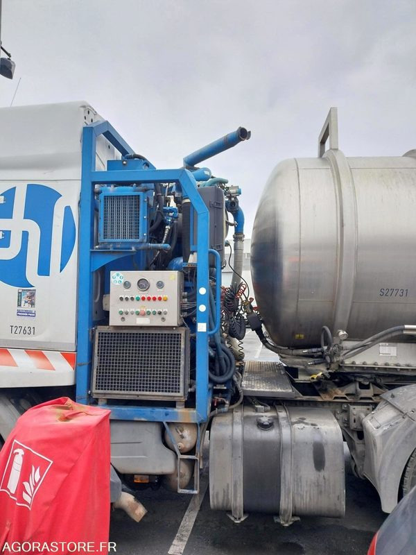 Tracteur RENAULT ADR pompe anneau liquide - 2003/ 808 664KM (ACCIDENTE) - יחידת טרקטור: תמונה 4 Tracteur RENAULT ADR pompe anneau liquide - 2003/ 808 664KM (ACCIDENTE) - יחידת טרקטור: תמונה 4