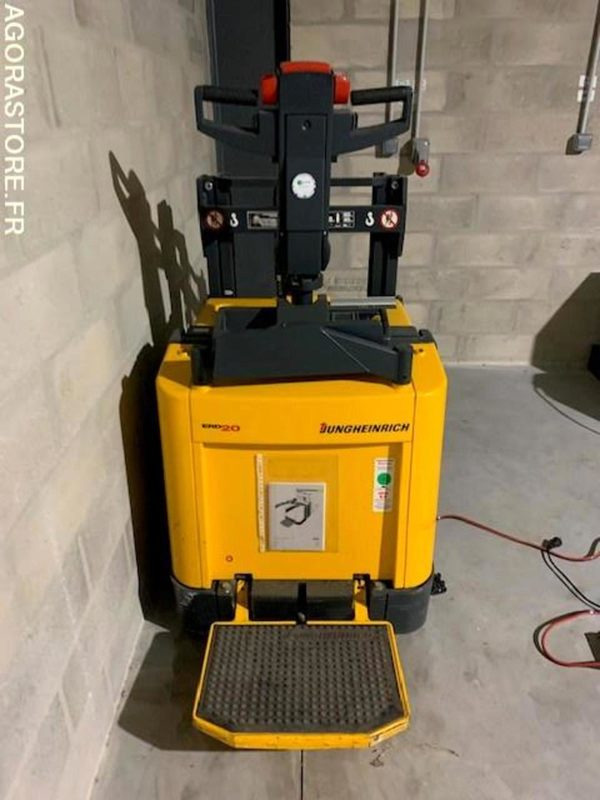 Transpalette électrique sur batteries déchargées. JUNGHEINRICH - משאית משטחים: תמונה 4 Transpalette électrique sur batteries déchargées. JUNGHEINRICH - משאית משטחים: תמונה 4