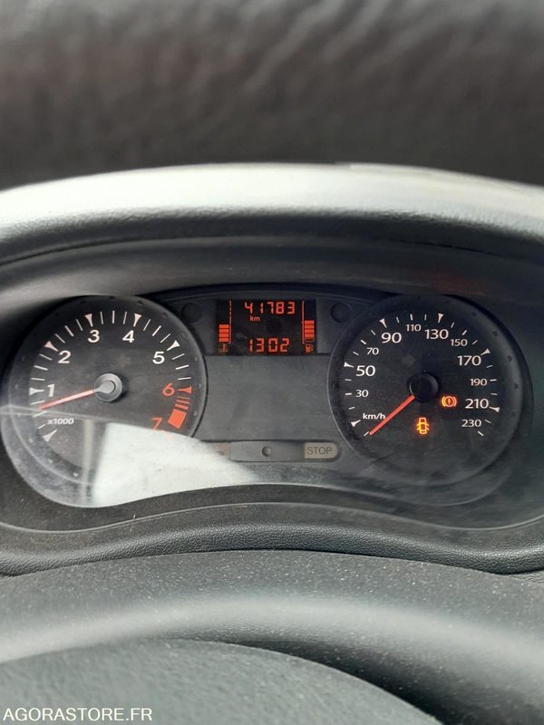 Très belle Renault Clio 2010 Essence/GPL - מכונית: תמונה 5 Très belle Renault Clio 2010 Essence/GPL - מכונית: תמונה 5