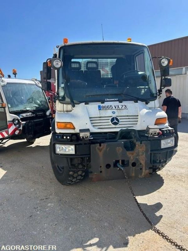 UNIMOG U300C VERSION COMMUNALE 2008 36900 KM - משאית: תמונה 5 UNIMOG U300C VERSION COMMUNALE 2008 36900 KM - משאית: תמונה 5