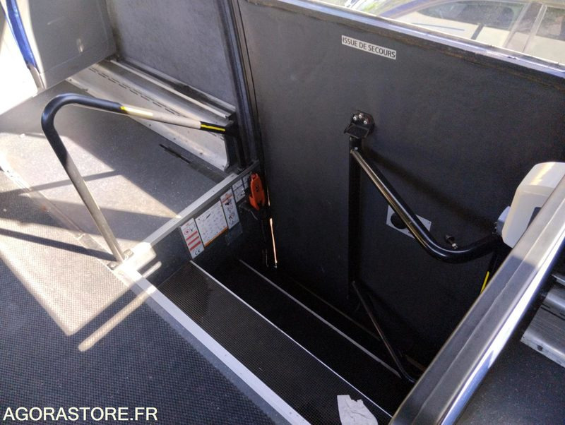 VDL BOVA FUTURA FLD10 N°126049 - מיניבוס, כלי רכב מסחרי לנוסעים: תמונה 4 VDL BOVA FUTURA FLD10 N°126049 - מיניבוס, כלי רכב מסחרי לנוסעים: תמונה 4