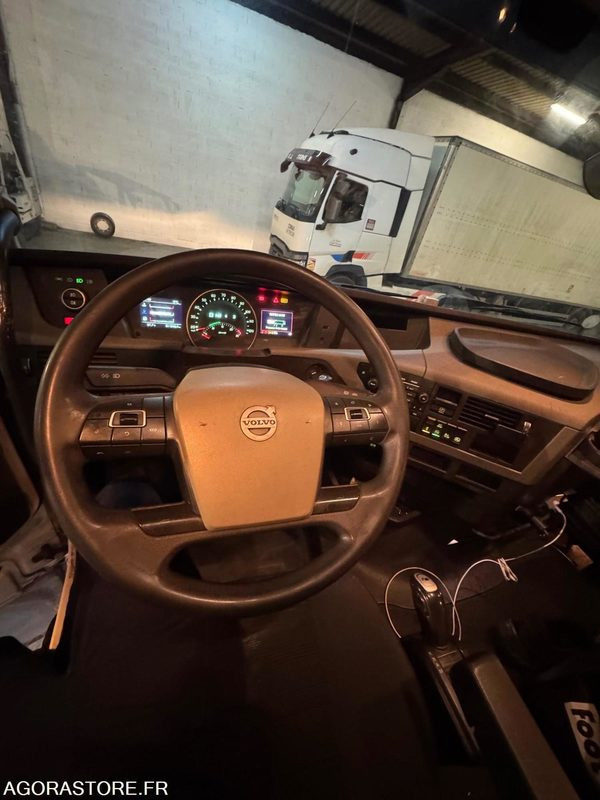 VOLVO FH 500 - 616540km - 2015 - יחידת טרקטור: תמונה 3 VOLVO FH 500 - 616540km - 2015 - יחידת טרקטור: תמונה 3