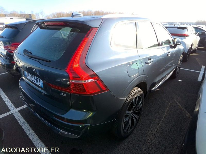 VOLVO XC60 B4 197 Geartronic 8 - 2022 / 64738KM (YV1UZK5V8P1212067) - SUV: תמונה 2 VOLVO XC60 B4 197 Geartronic 8 - 2022 / 64738KM (YV1UZK5V8P1212067) - SUV: תמונה 2