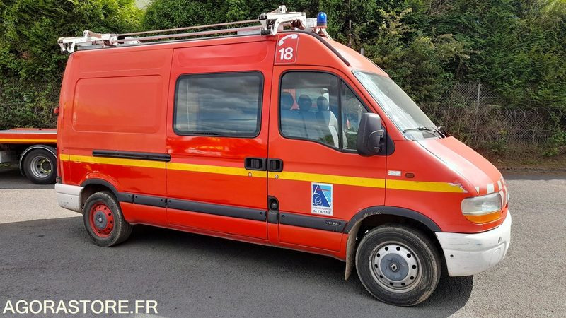 VTU068 - RENAULT MASTER 7 PLACES - כלי רכב מסחרי עם לוח: תמונה 2 VTU068 - RENAULT MASTER 7 PLACES - כלי רכב מסחרי עם לוח: תמונה 2