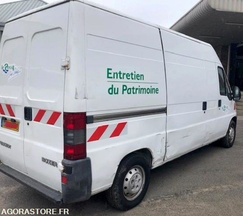Véhicule PEUGEOT BOXER 2001 NON ROULANT EN L'ETAT - כלי רכב מסחרי קטן: תמונה 3 Véhicule PEUGEOT BOXER 2001 NON ROULANT EN L'ETAT - כלי רכב מסחרי קטן: תמונה 3
