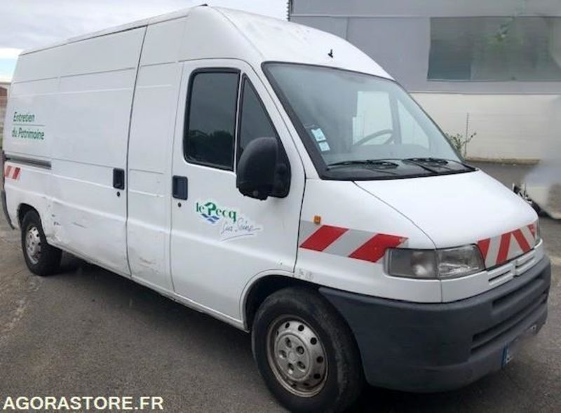 Véhicule PEUGEOT BOXER 2001 NON ROULANT EN L'ETAT - כלי רכב מסחרי קטן: תמונה 4 Véhicule PEUGEOT BOXER 2001 NON ROULANT EN L'ETAT - כלי רכב מסחרי קטן: תמונה 4