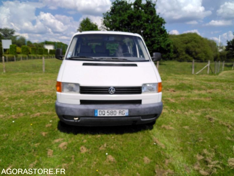 Volkswagen combi transporteur en l'état - מיניבוס, כלי רכב מסחרי לנוסעים: תמונה 1 Volkswagen combi transporteur en l'état - מיניבוס, כלי רכב מסחרי לנוסעים: תמונה 1