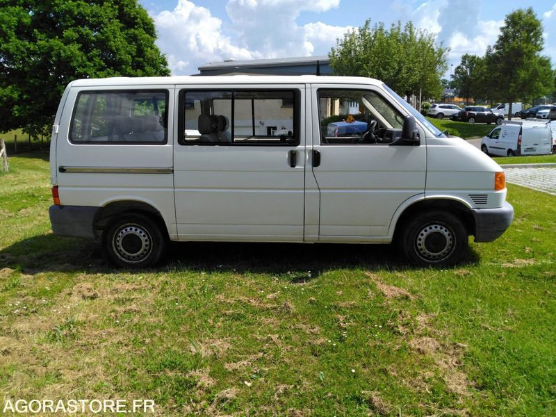 Volkswagen combi transporteur en l'état - מיניבוס, כלי רכב מסחרי לנוסעים: תמונה 3 Volkswagen combi transporteur en l'état - מיניבוס, כלי רכב מסחרי לנוסעים: תמונה 3