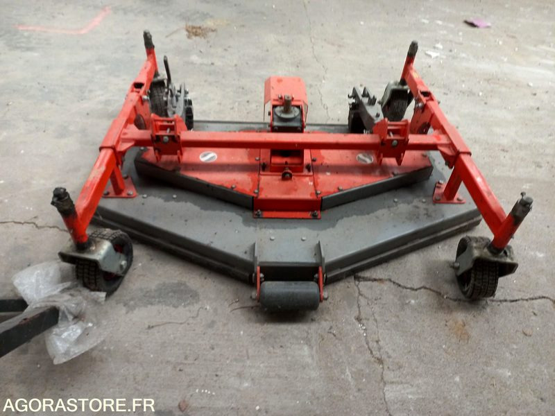 Coupe de tondeuse mulchng Morgneux TMC 150 fixation Kubota - מכסחת גינה: תמונה 5 Coupe de tondeuse mulchng Morgneux TMC 150 fixation Kubota - מכסחת גינה: תמונה 5