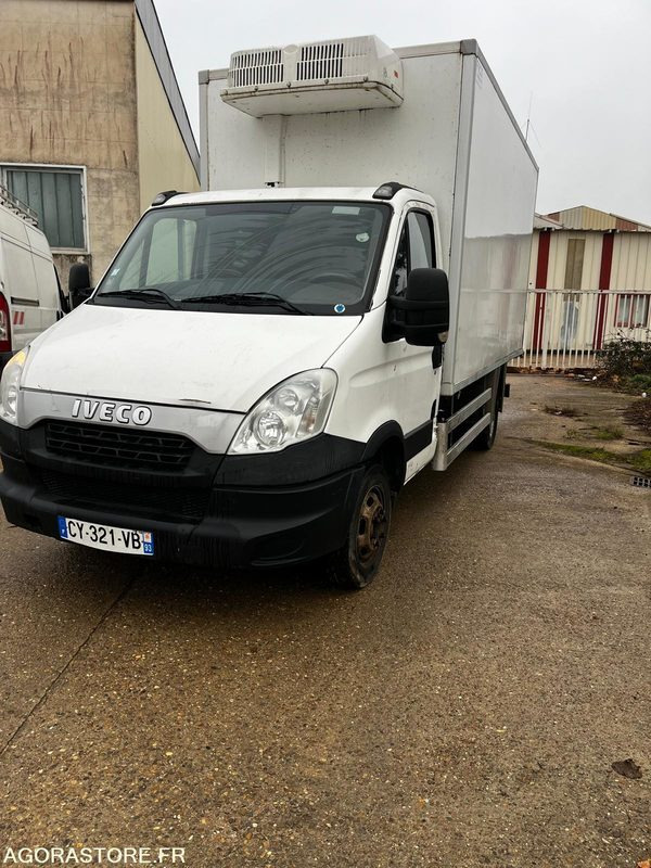Iveco 35c13 frigorifique 185000km 2013 - כלי רכב מסחרי לקירור: תמונה 1 Iveco 35c13 frigorifique 185000km 2013 - כלי רכב מסחרי לקירור: תמונה 1