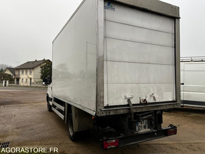 Iveco 35c13 frigorifique 185000km 2013 - כלי רכב מסחרי לקירור: תמונה 3 Iveco 35c13 frigorifique 185000km 2013 - כלי רכב מסחרי לקירור: תמונה 3