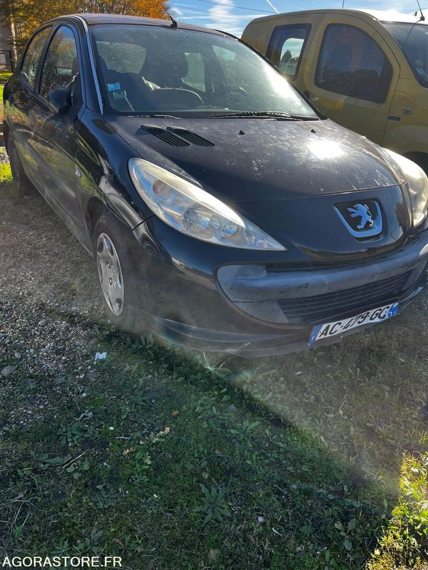Peugeot 206+ 1.4 hdi 2009 185000km - מכונית: תמונה 1 Peugeot 206+ 1.4 hdi 2009 185000km - מכונית: תמונה 1