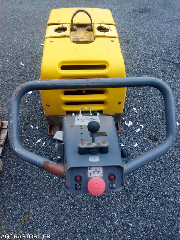 Plaque vibrante atlas copco lh700 - רולר: תמונה 3 Plaque vibrante atlas copco lh700 - רולר: תמונה 3